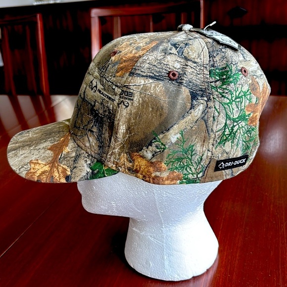 Realtree Dri-Duck Wildlife Series,Embroidered Running Buck,Camo,Canvas,Velcro - Picture 5 of 11